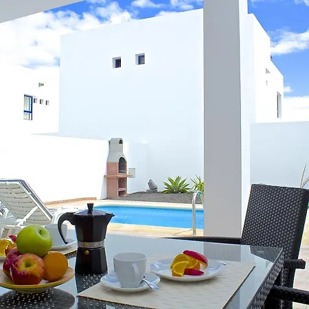 Puerto Rubicon Willa *